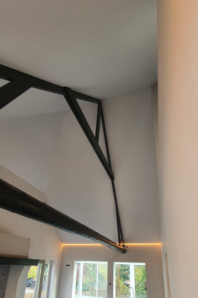 spanplafond schuin dak